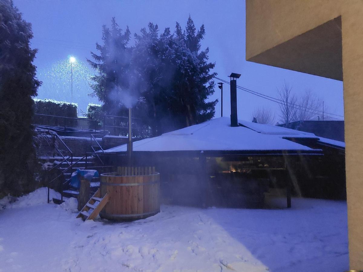 Vila Michal Bešeňová エクステリア 写真