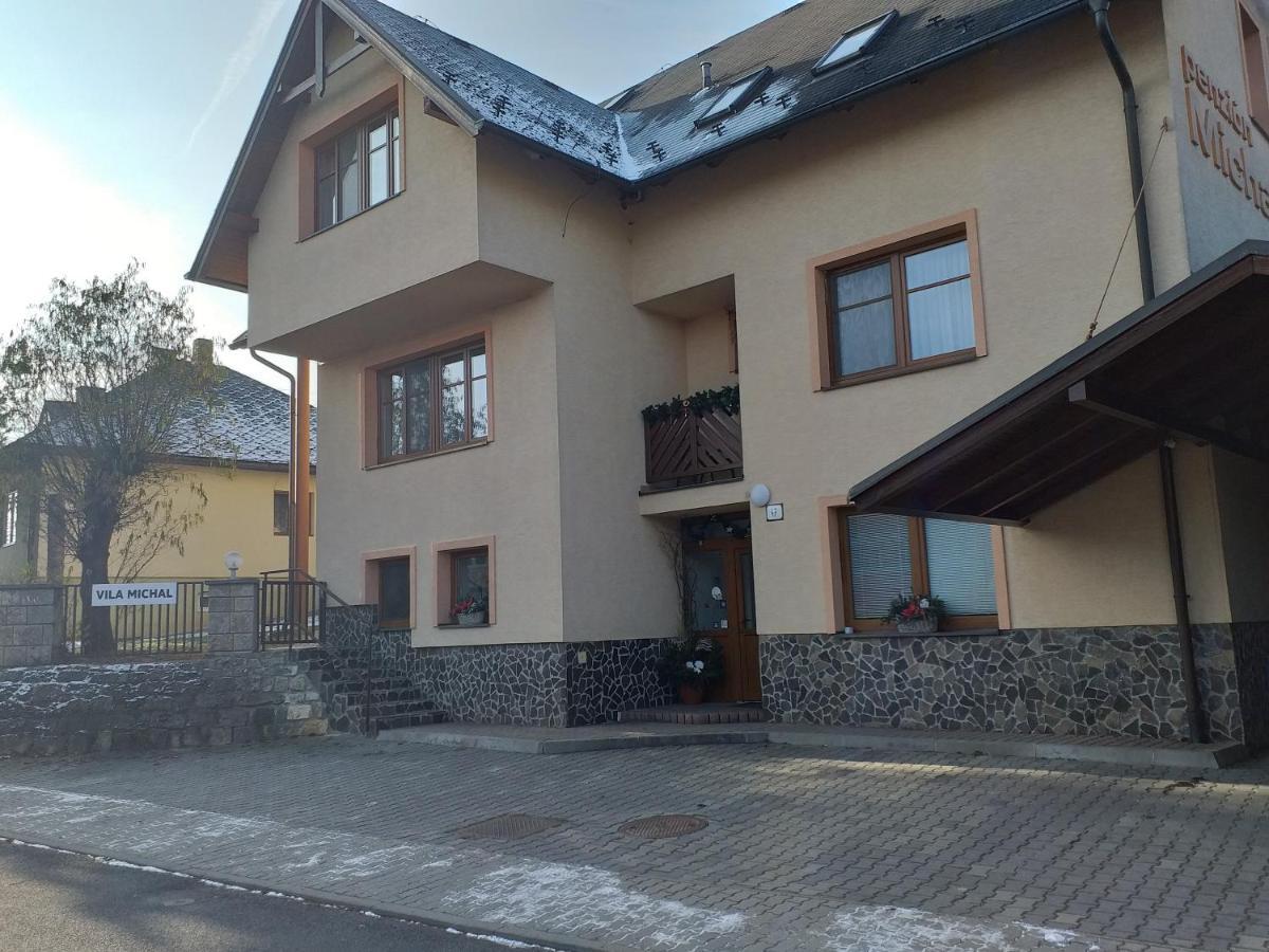 Vila Michal Bešeňová エクステリア 写真